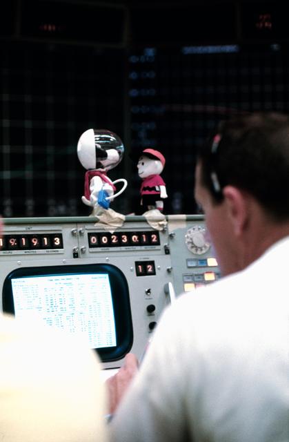 Charlie Brown and Snoopy in Mission Control for Apollo 10 mission 